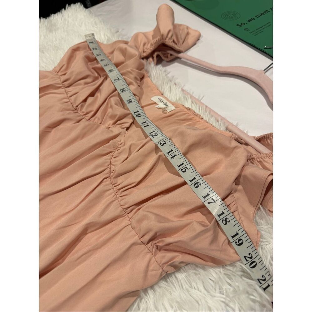 Vici Tru Tiered Ruffle Maxi Dress in Light Peach Large - Picture 4 of 9